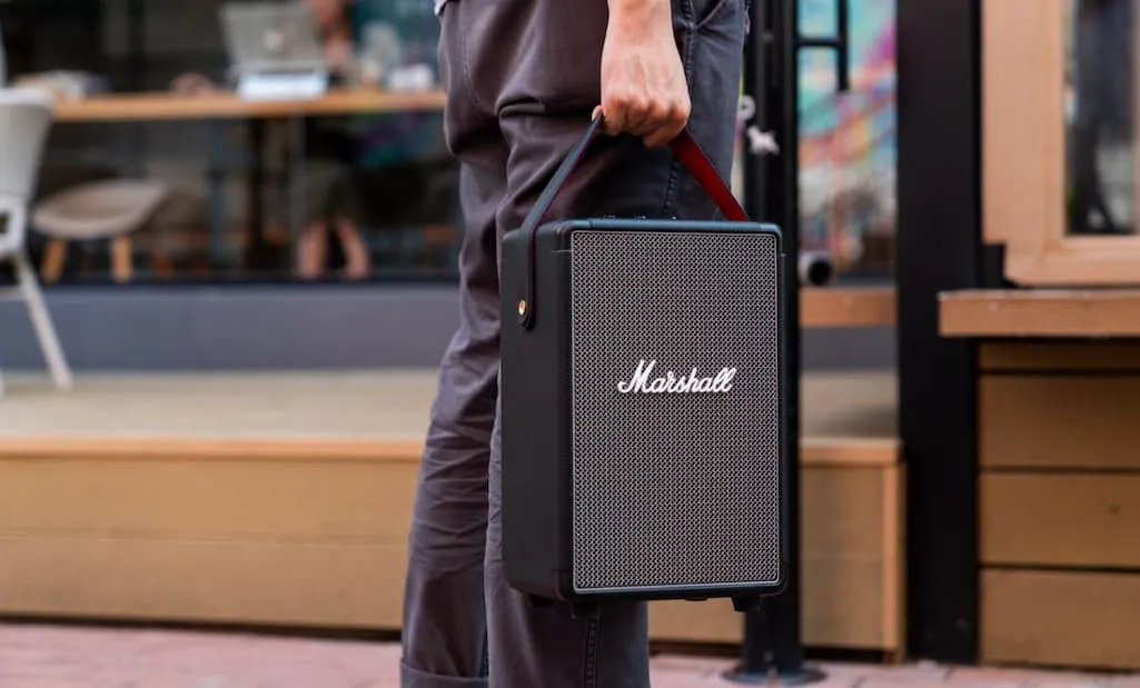 Marshall TuftonII dòng loa chuyên nghe nhạc đường phố